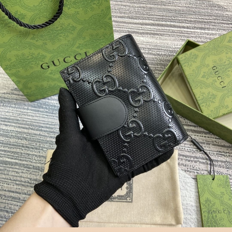 G*u*i wallets & purse